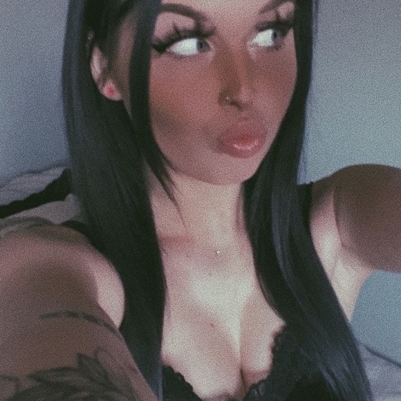 xoxoalexxdoe